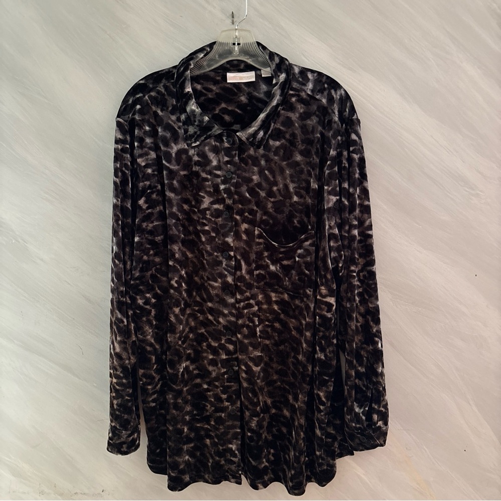Belle by Kim Gravel 2X Black /Gray Leopard Velour Long Sleeve Button Up Blouse